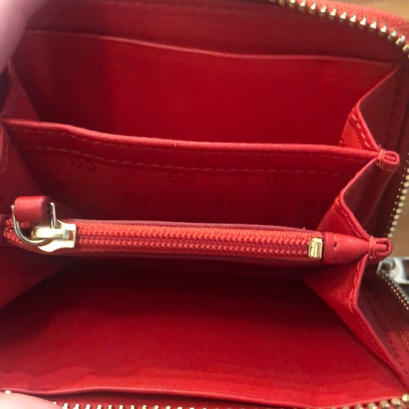 Tory Burch Embossed T Zip Coin Case in red - Picture 5 of 6